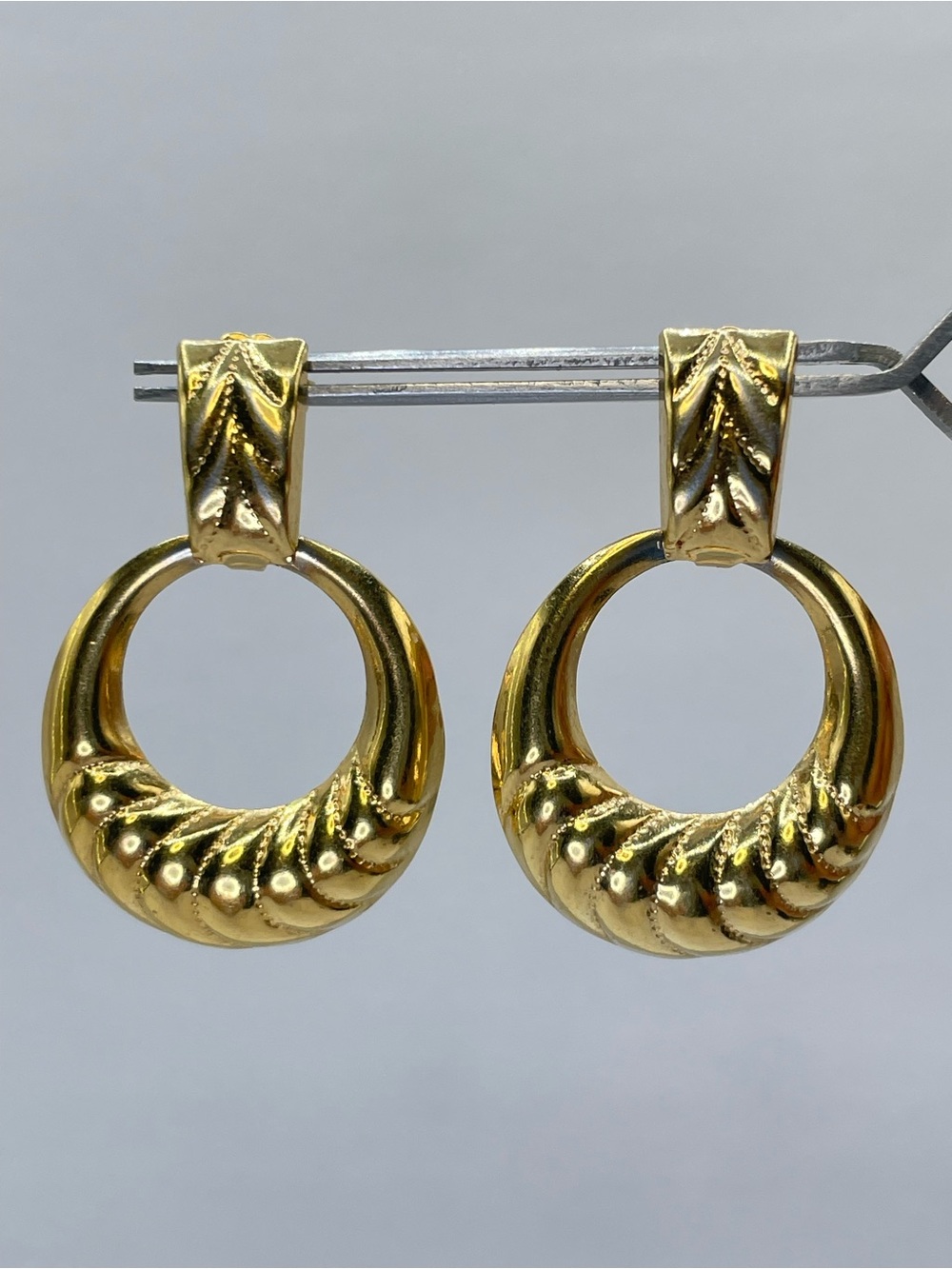 Vintage Gold Tone Textured Door Knocker Statement Dangle Earrings Pierced
